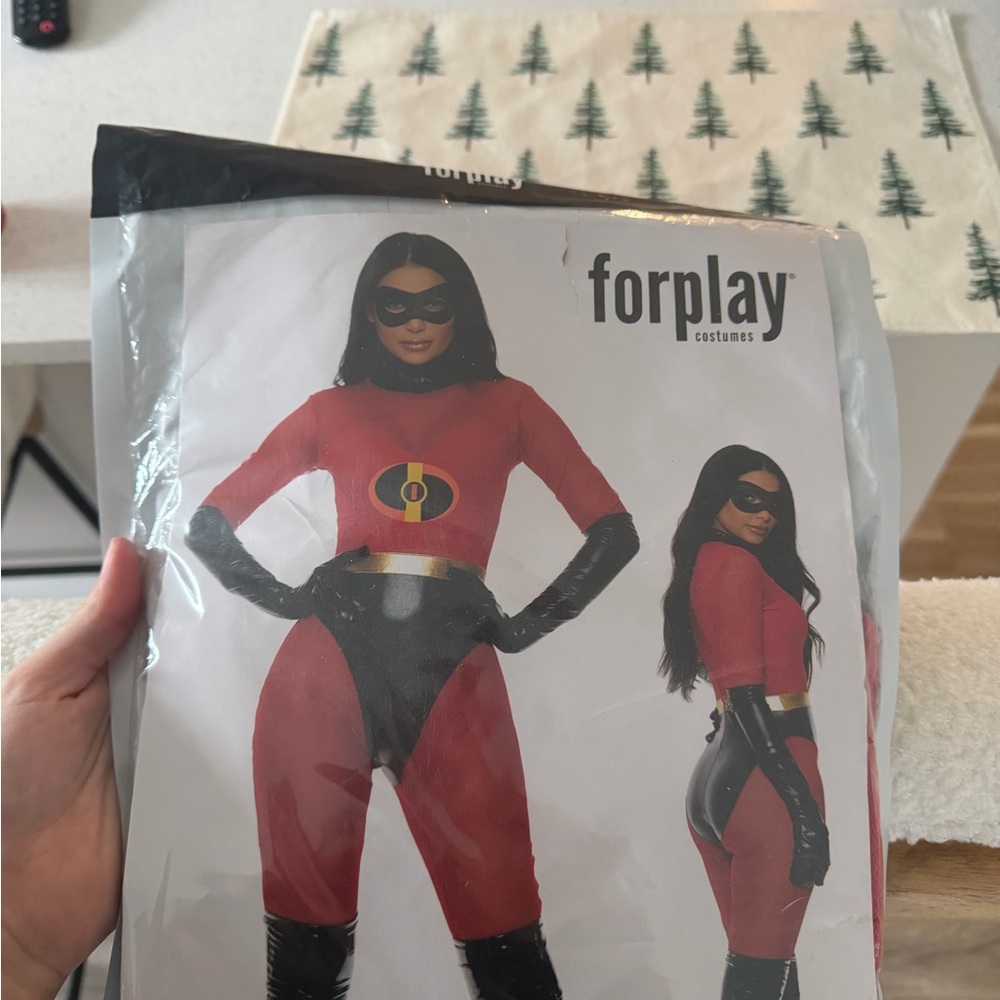Forplay incredibles costume Halloween